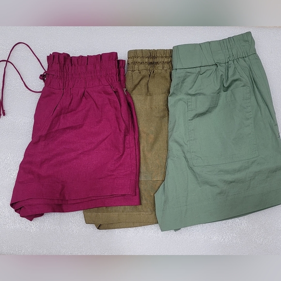 Shorts - Picture 2 of 8